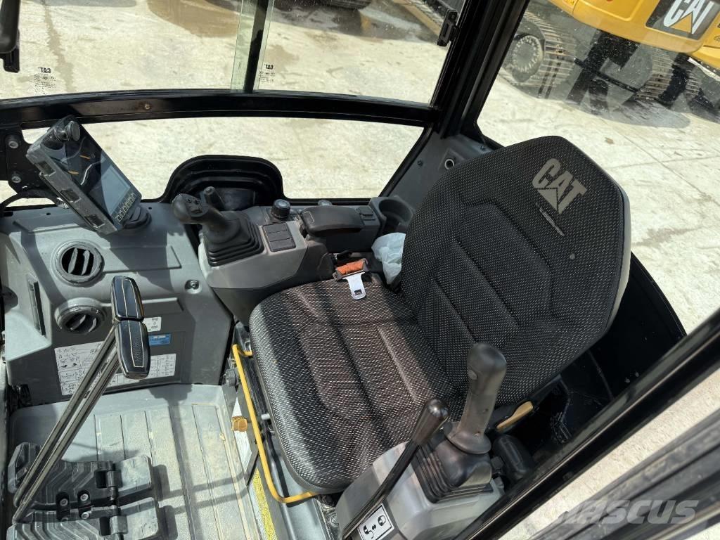 CAT 302 CR Мини-экскаваторы