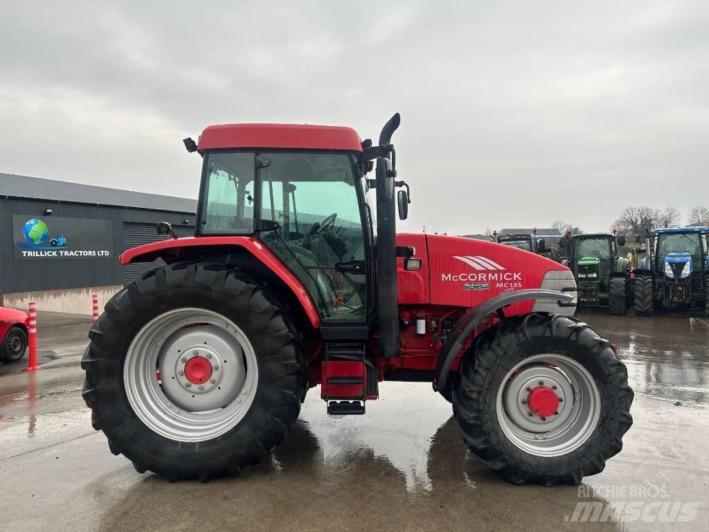 McCormick MC 135 Трактора