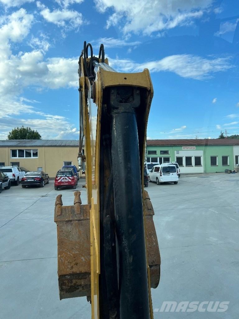 CAT 444F Экскаваторы-погрузчики
