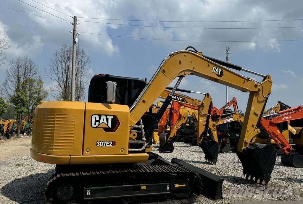 CAT 307 E2 Малые экскаваторы 7т-12т