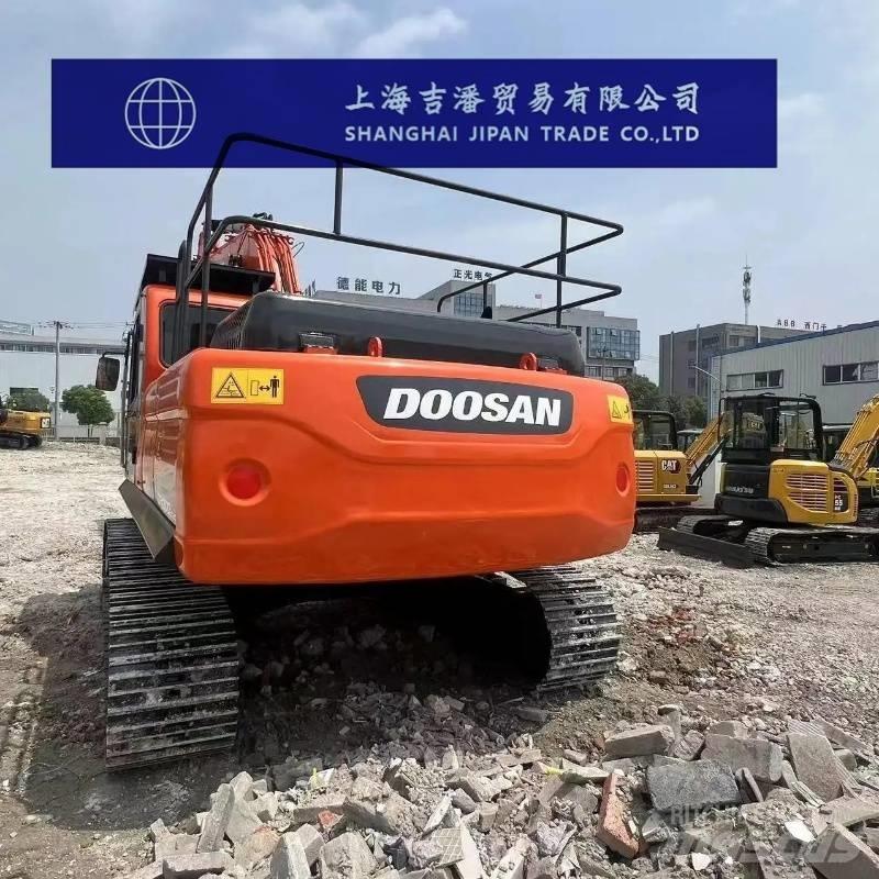 Doosan DX 300 Гусеничные экскаваторы