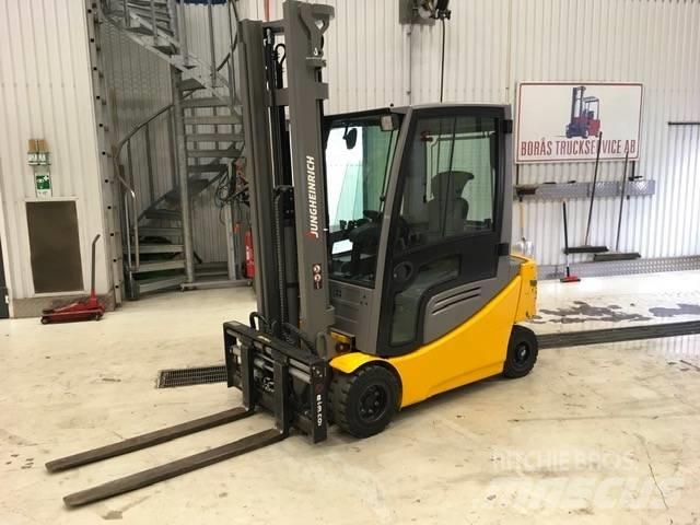 Jungheinrich EFG 320 Электропогрузчики