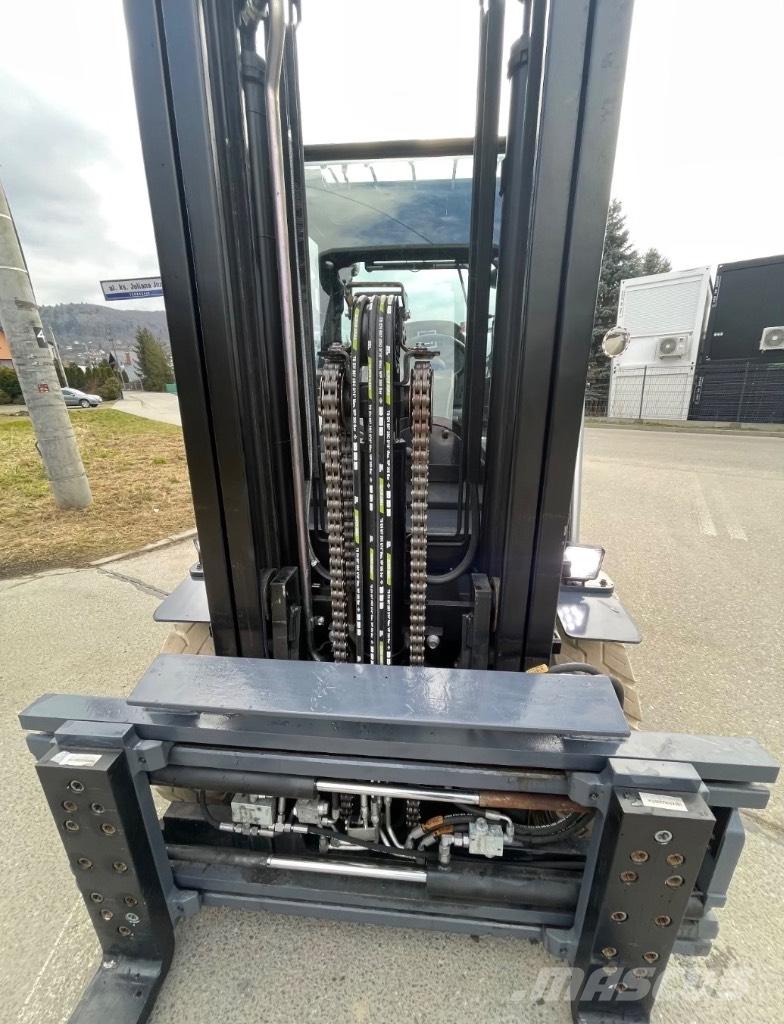 Toyota FVA450 Газовые погрузчики