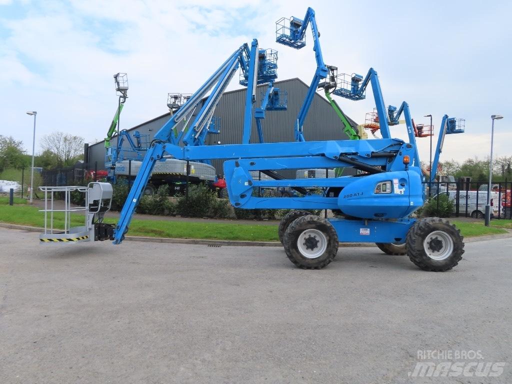 Manitou 200 ATJ Коленчатые подъемники