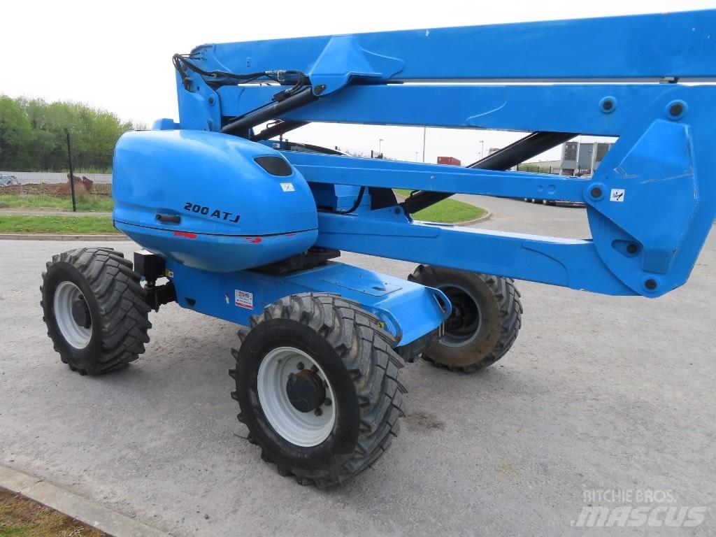 Manitou 200 ATJ Коленчатые подъемники