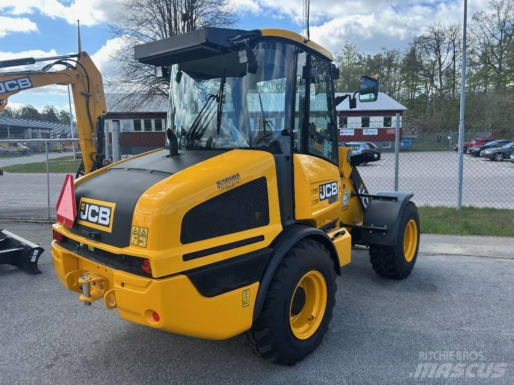 JCB 407 Фронтальные погрузчики