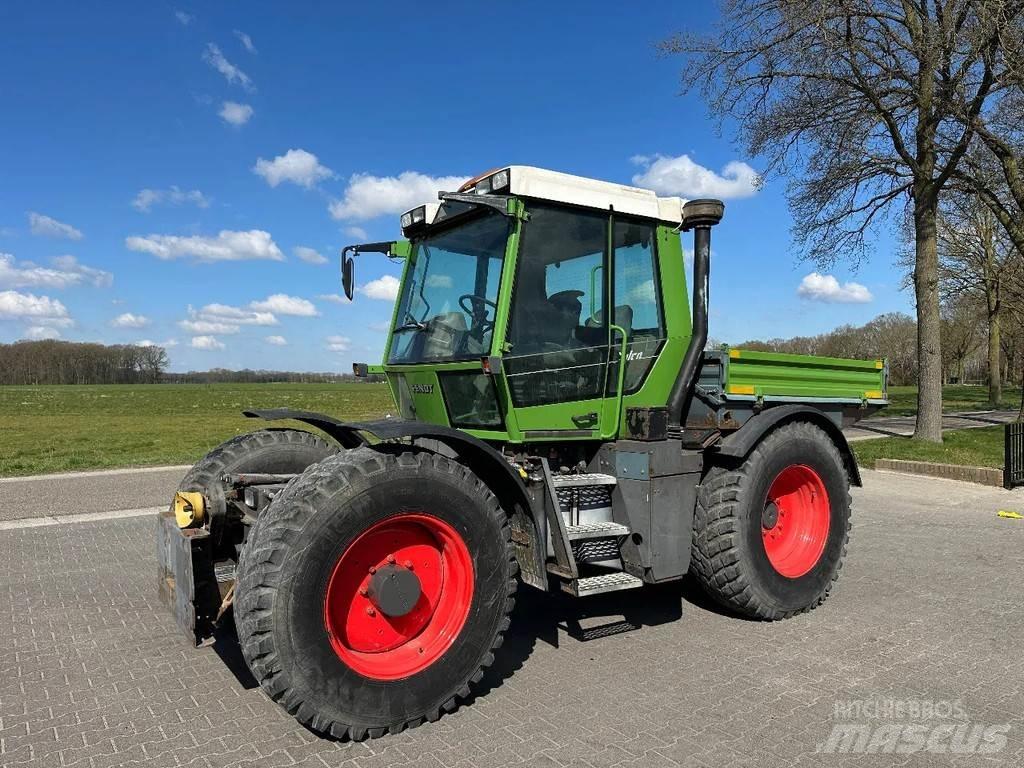 Fendt Xylon 520 Трактора