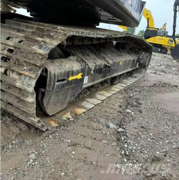 Hitachi ZX200 Гусеничные экскаваторы