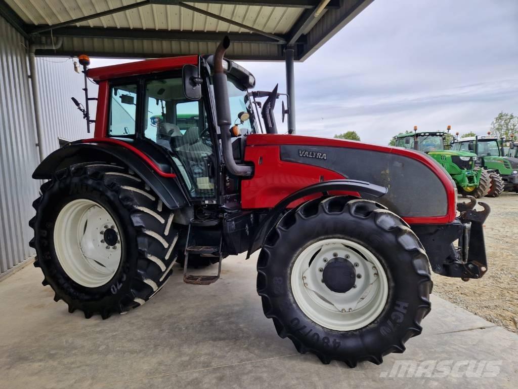 Valtra T 171 Трактора