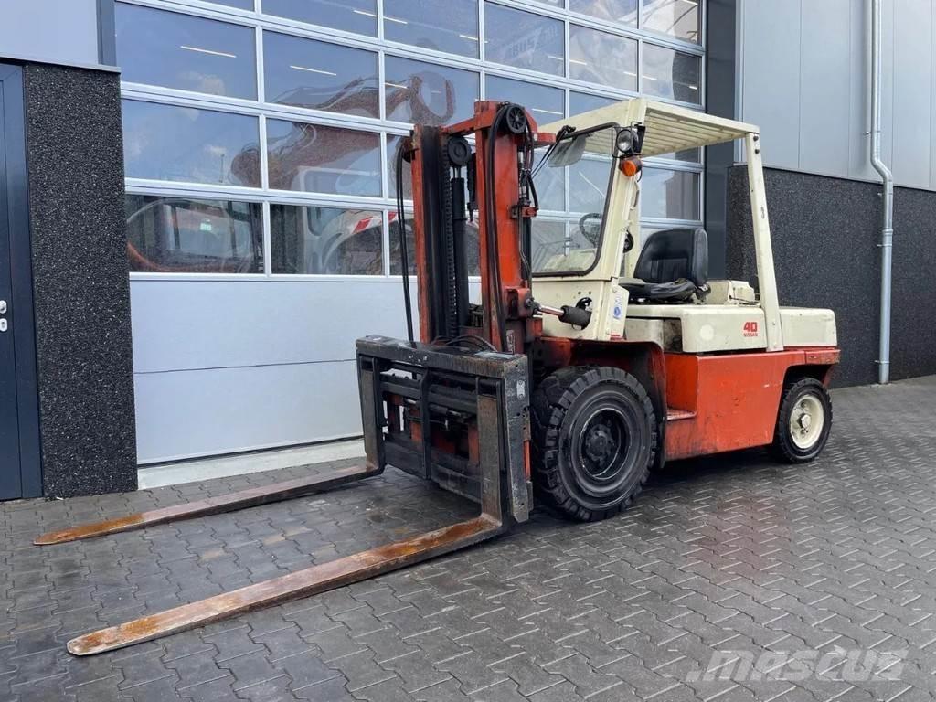 Nissan 40 Другие складские механизмы