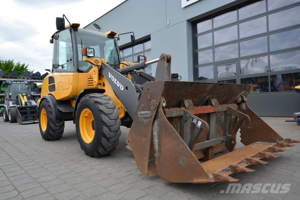 Volvo L 25 F Z Фронтальные погрузчики