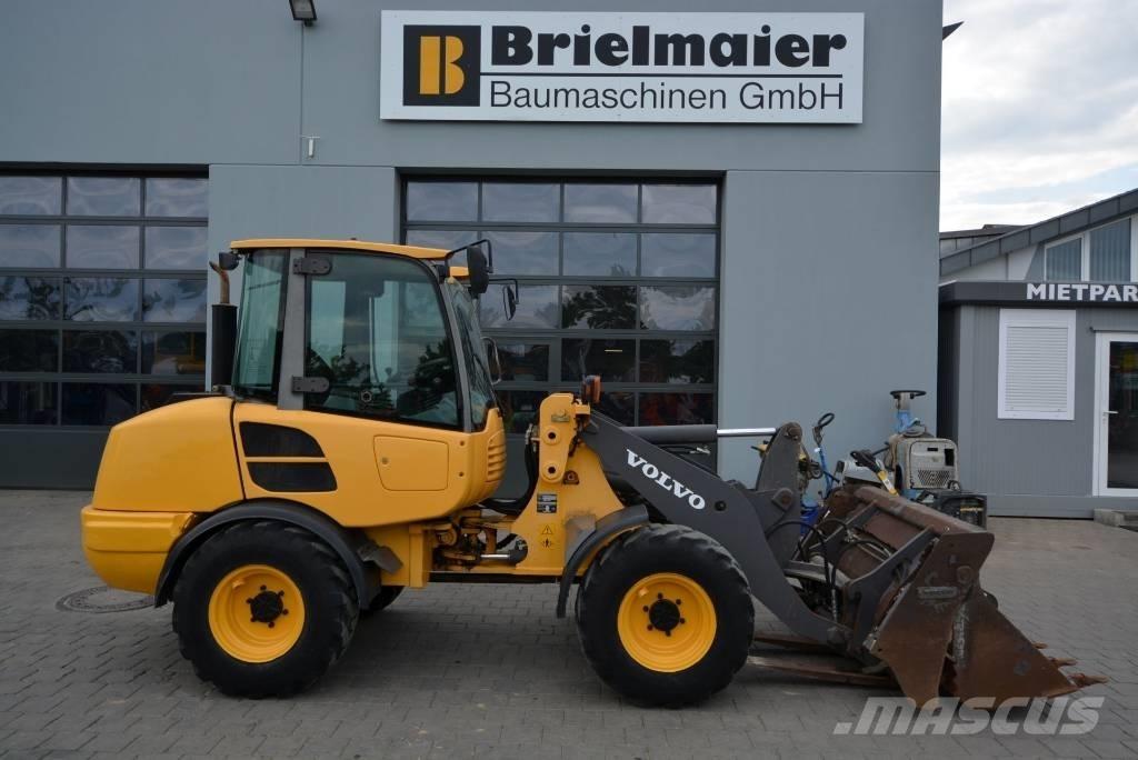 Volvo L 25 F Z Фронтальные погрузчики