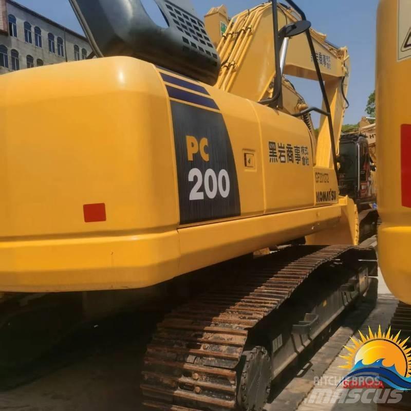 Komatsu PC 200 Гусеничные экскаваторы