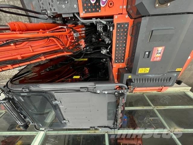 Hitachi ZX 140 W-6 Колёсные экскаваторы