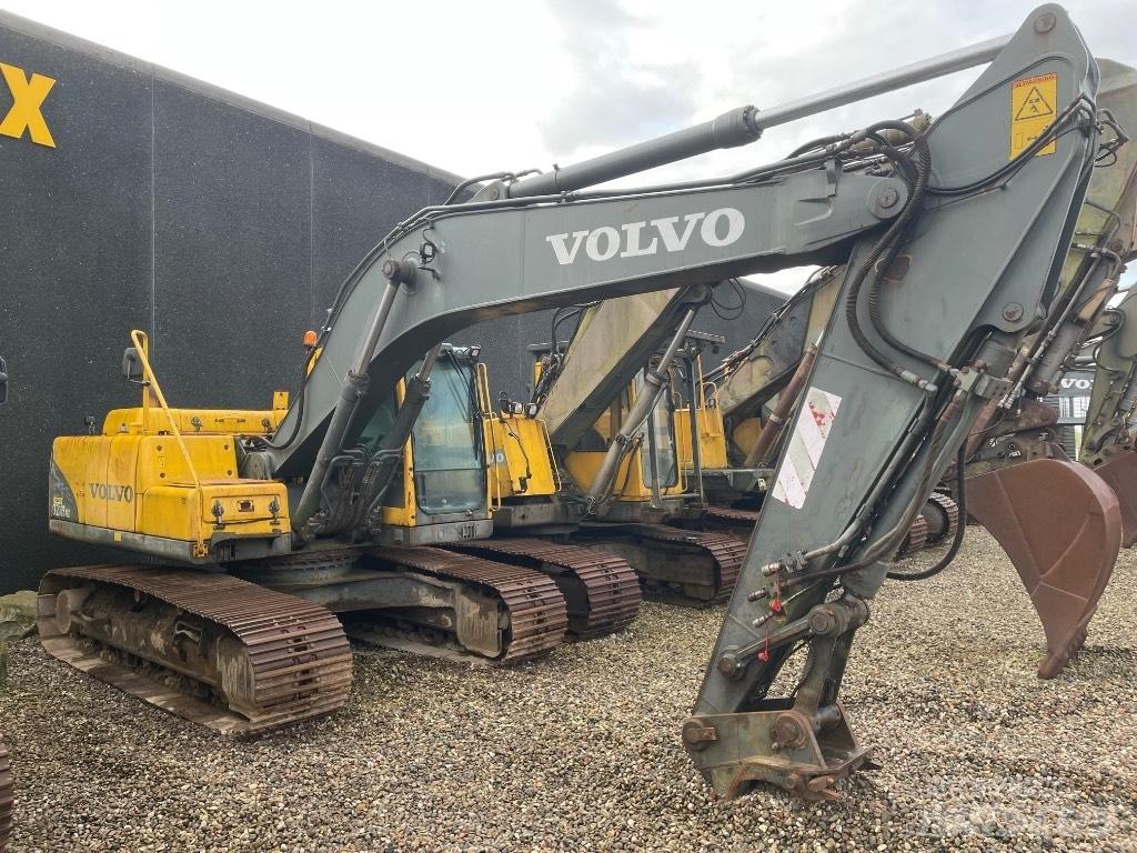 Volvo EC210B Гусеничные экскаваторы