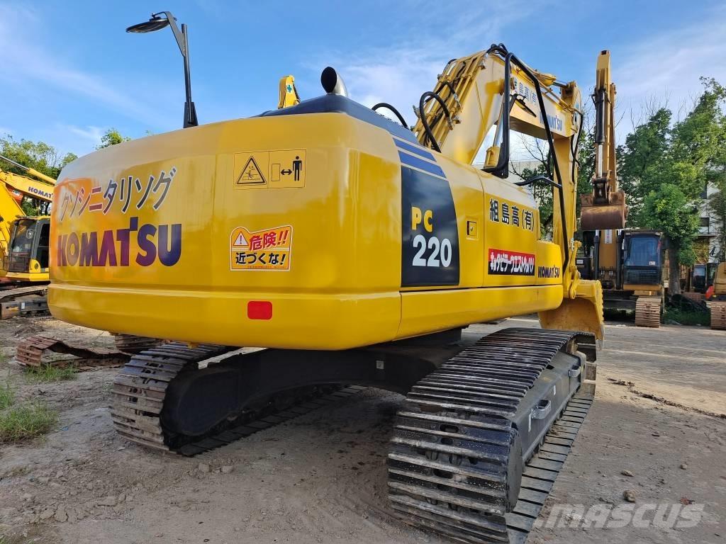 Komatsu PC 220 Гусеничные экскаваторы