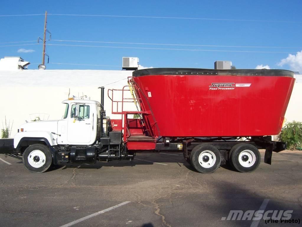 Mack RD 688 S Оборудование для животноводческих ферм