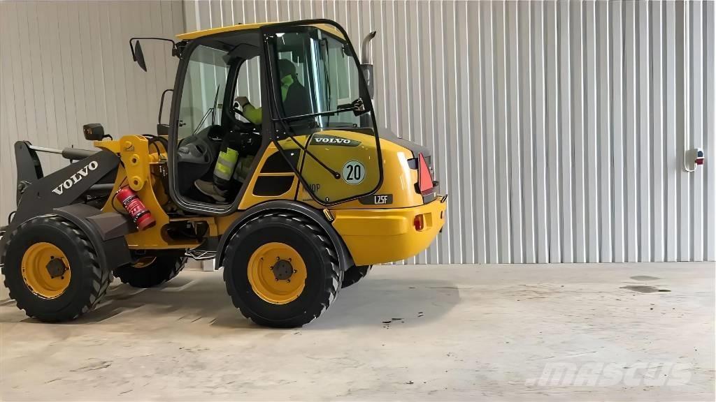 Volvo L 25 F Фронтальные погрузчики