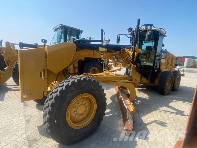 CAT 140M Грейдеры
