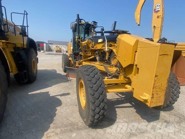 CAT 140M Грейдеры