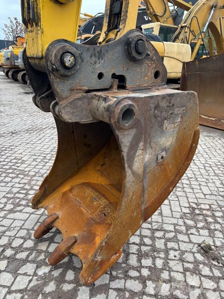 Komatsu PW 180-7 Колёсные экскаваторы
