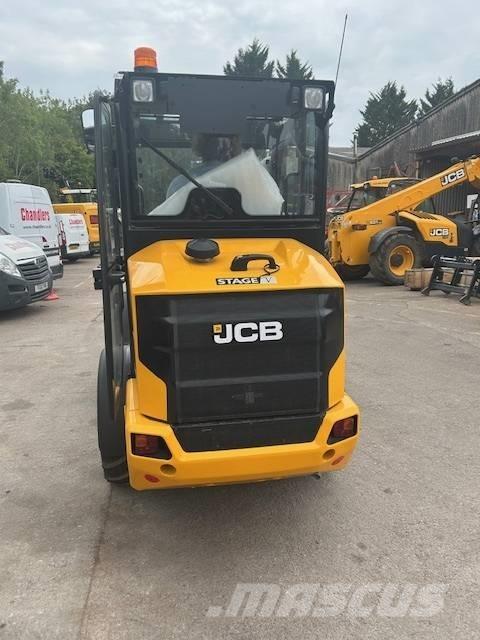 JCB 403 PLUS Сельскохозяйственные телескопические погрузчики