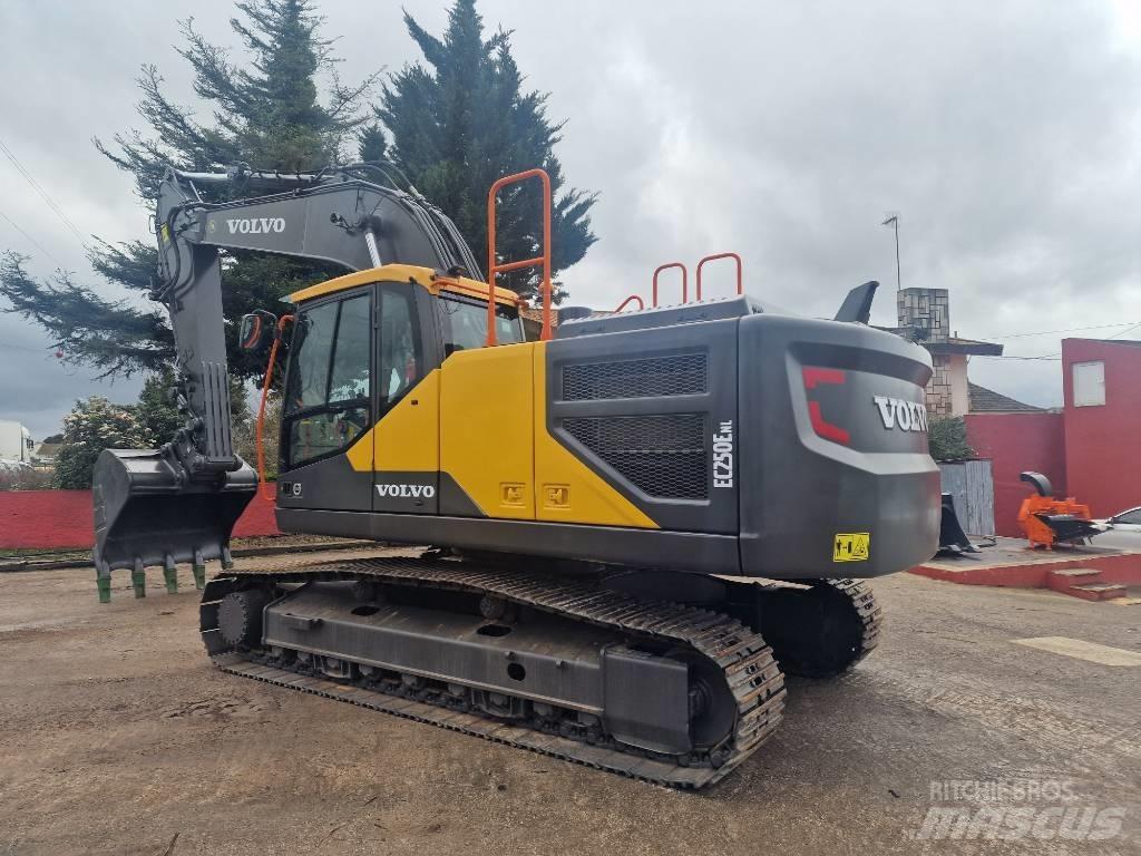 Volvo EC 250 ELN Гусеничные экскаваторы