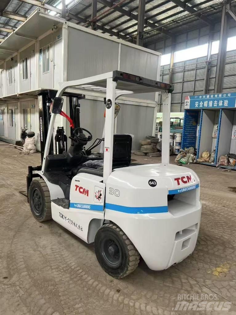 TCM FD 30 Дизельные погрузчики