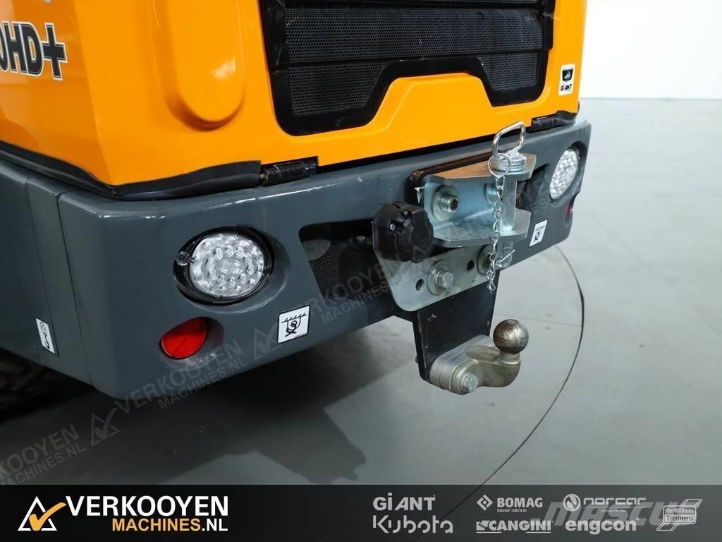 GiANT G2700 HD+ Фронтальные погрузчики