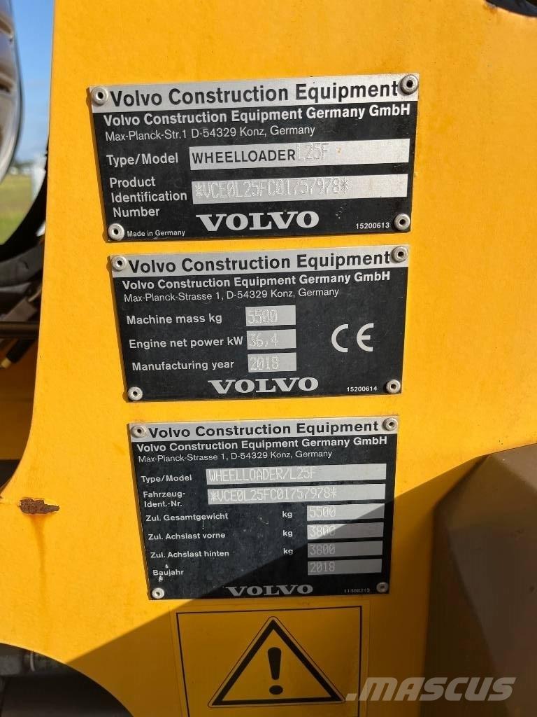 Volvo L 25 F Фронтальные погрузчики
