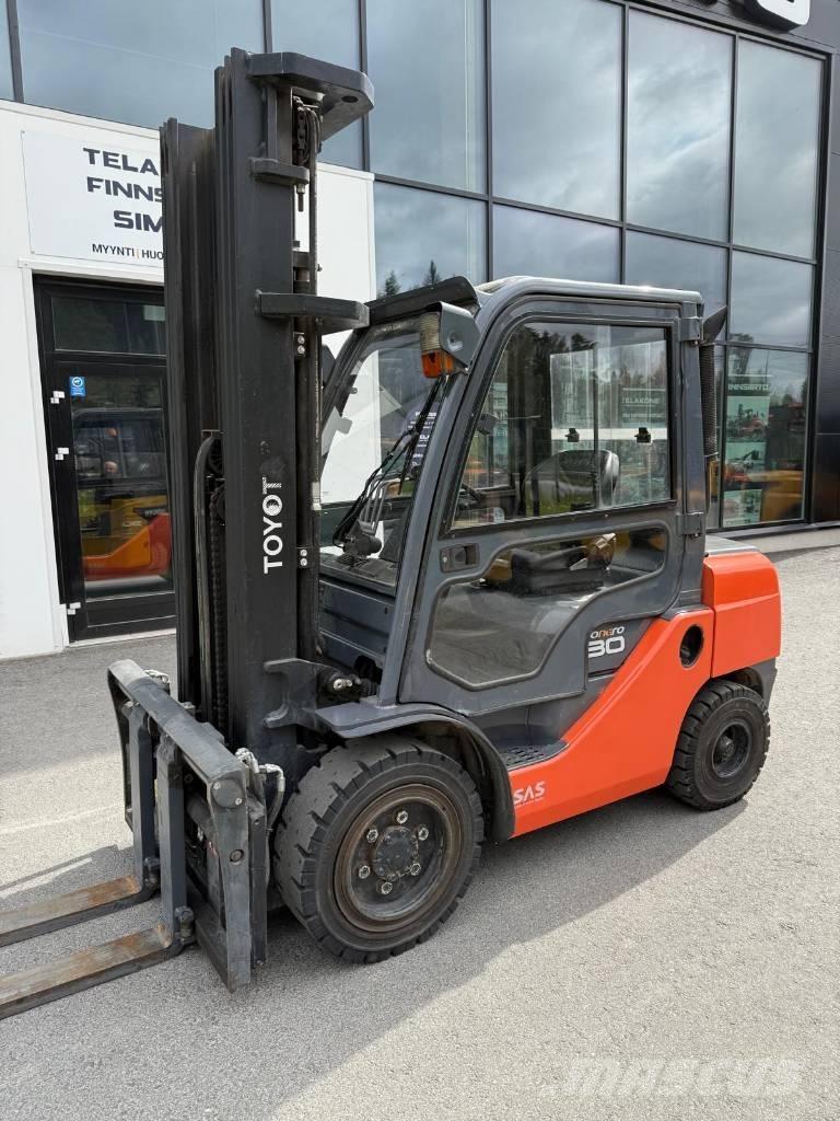 Toyota 02-8 FDF 30 Дизельные погрузчики