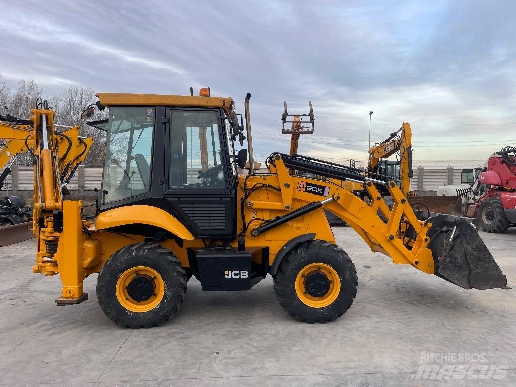 JCB 2 CX Экскаваторы-погрузчики