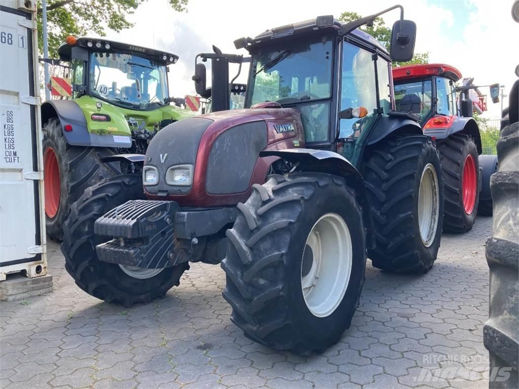 Valtra A93 Hi Tech Трактора