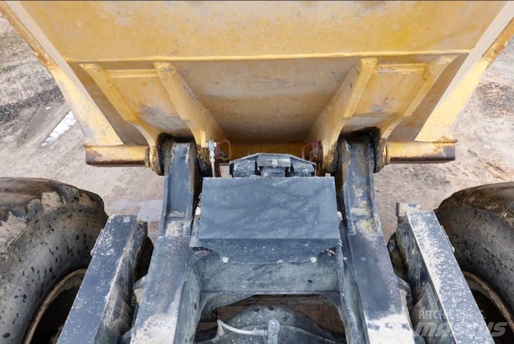 Komatsu HM300-5 Шарнирно-сочленённые самосвалы