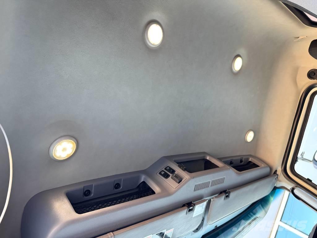 Mack Granite Грузовики-Самосвалы