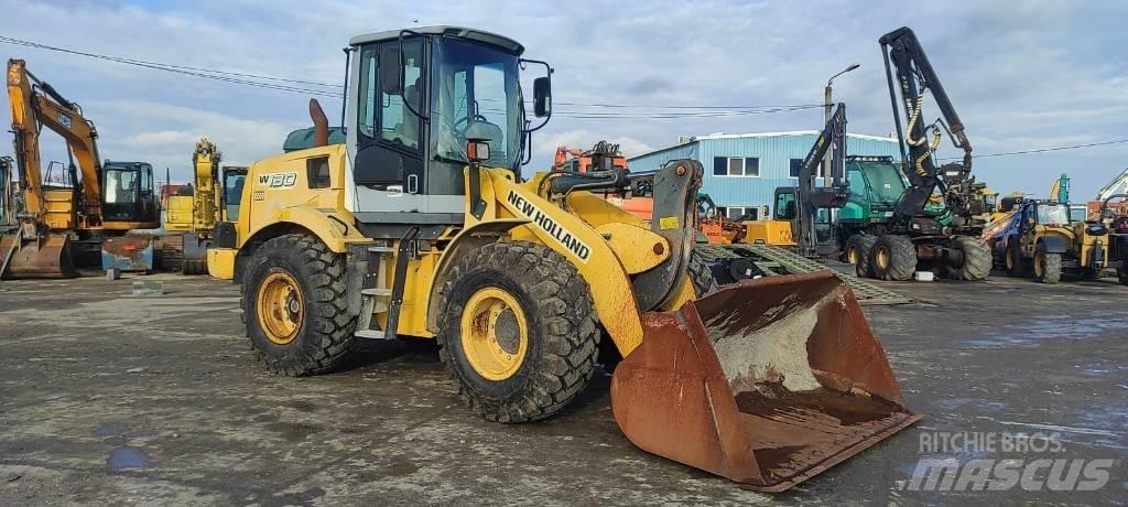 New Holland W 130 Фронтальные погрузчики