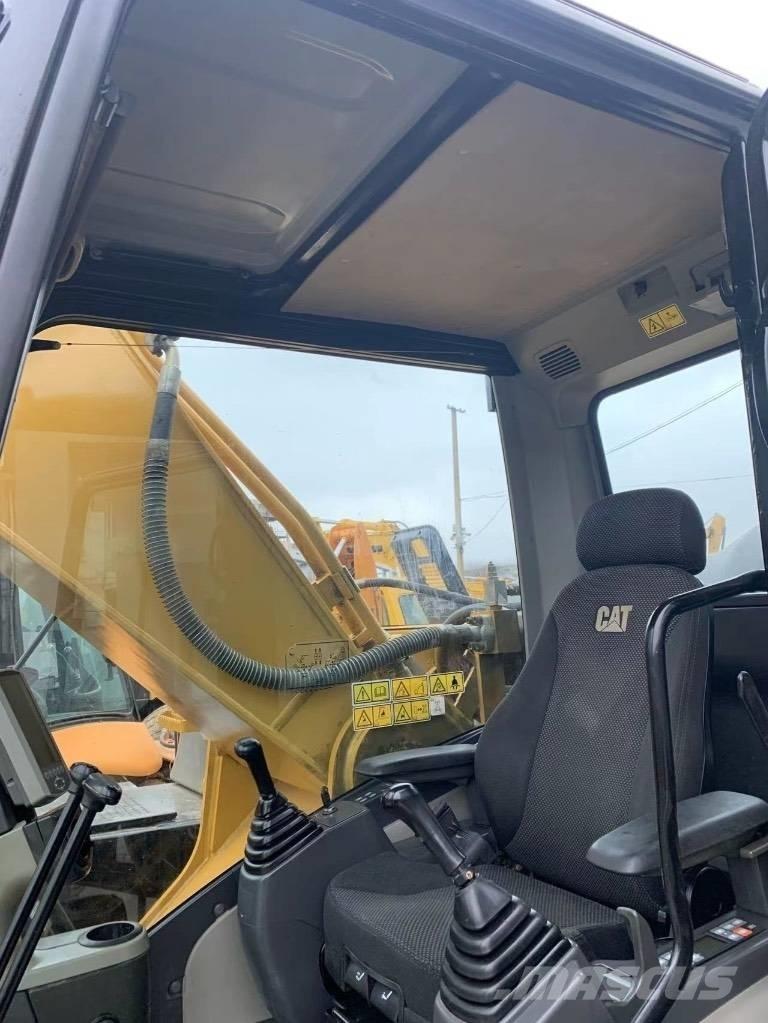 CAT 330 D2L Гусеничные экскаваторы