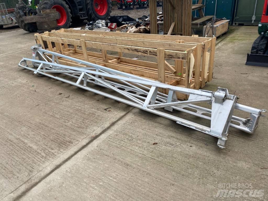  Pommier 18/32m Boom Боны и ковши
