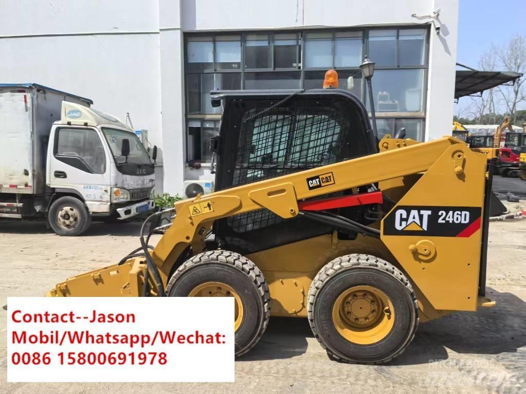 CAT 246 D Мини-погрузчики