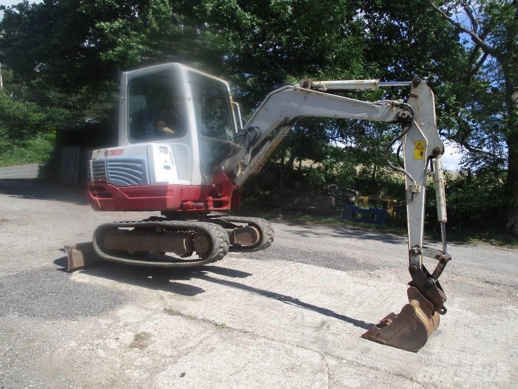 Takeuchi TB 228 Мини-экскаваторы
