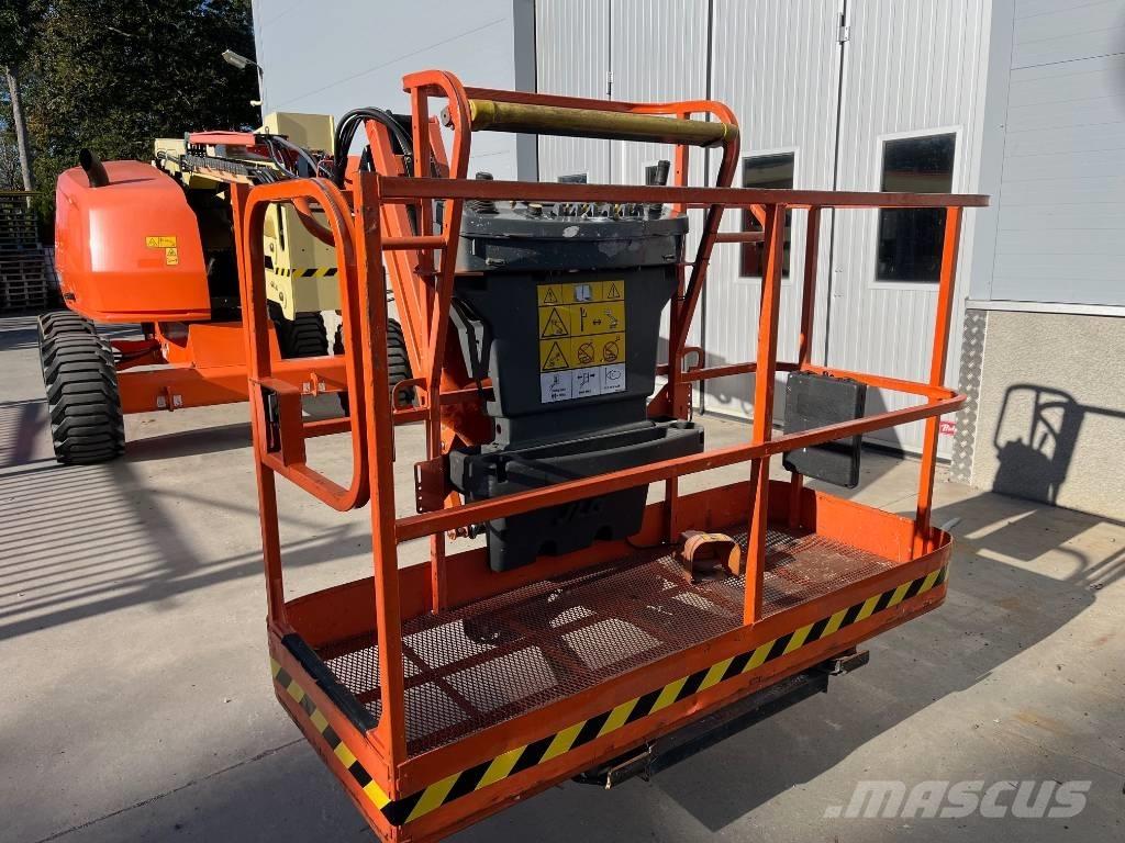JLG 520 AJ Коленчатые подъемники