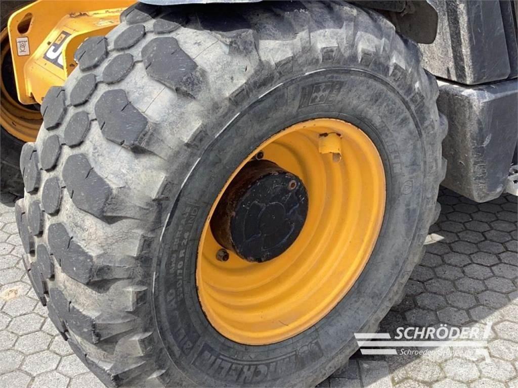 JCB 541-70 AGRI Сельскохозяйственные телескопические погрузчики