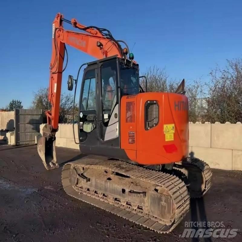 Hitachi ZX 135 Гусеничные экскаваторы