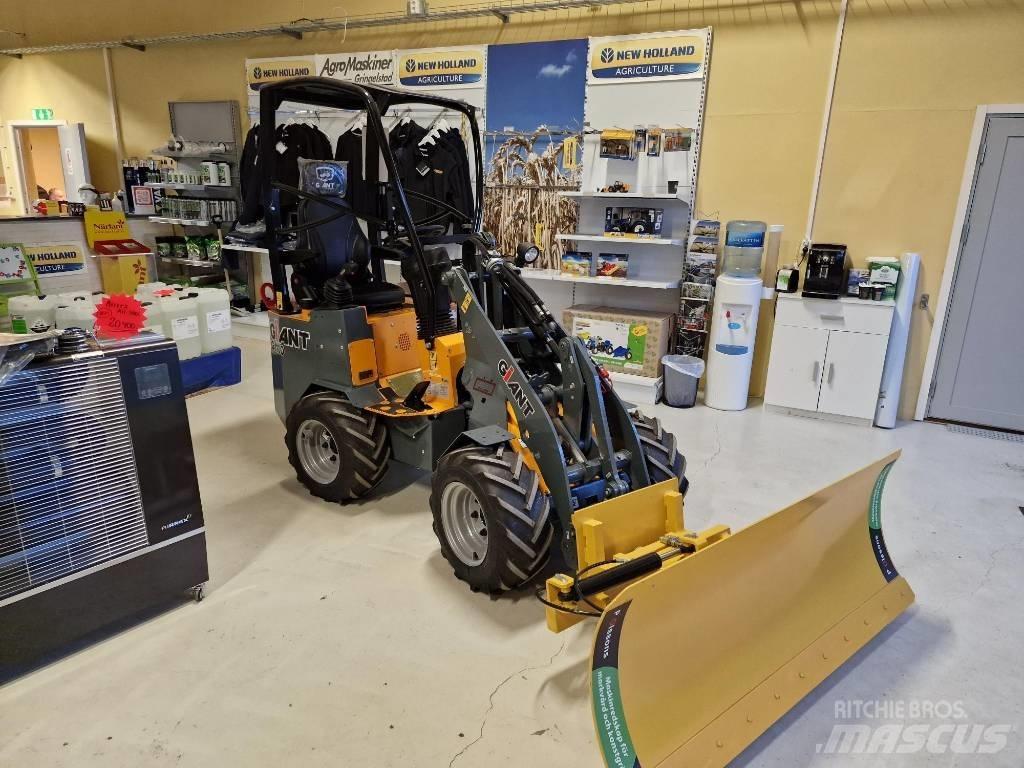GiANT G1100 Многофункциональные сельскохозяйственные погрузчики