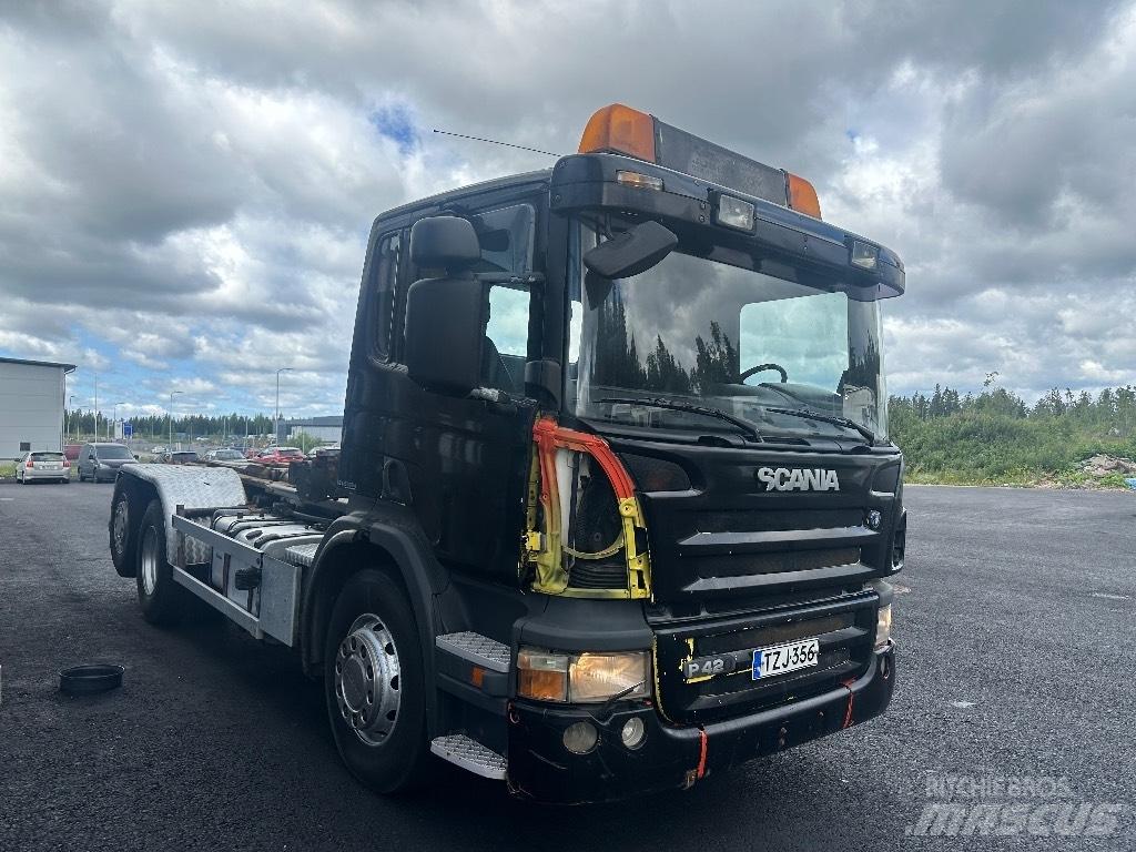 Scania P420 6x2*4 Грузовики-Мультилифты