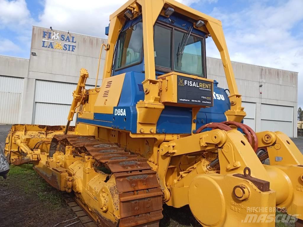Komatsu D 85 A-21 Гусеничные бульдозеры