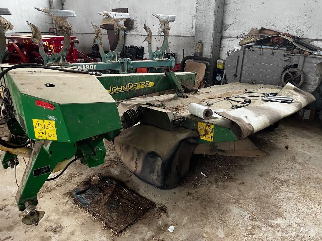 John Deere CC0324 Косилки плющилки