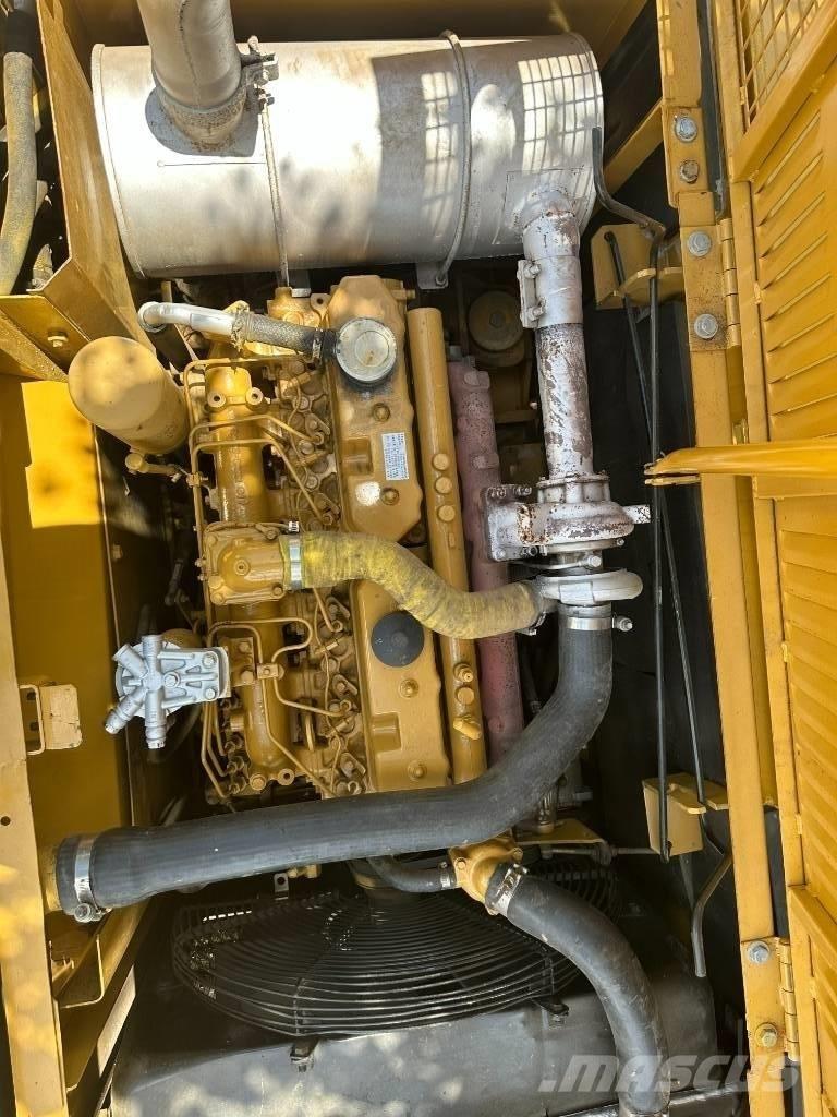 CAT 320C Малые экскаваторы 7т-12т