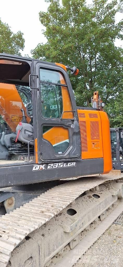 Doosan DX 235 LCR-7 Гусеничные экскаваторы