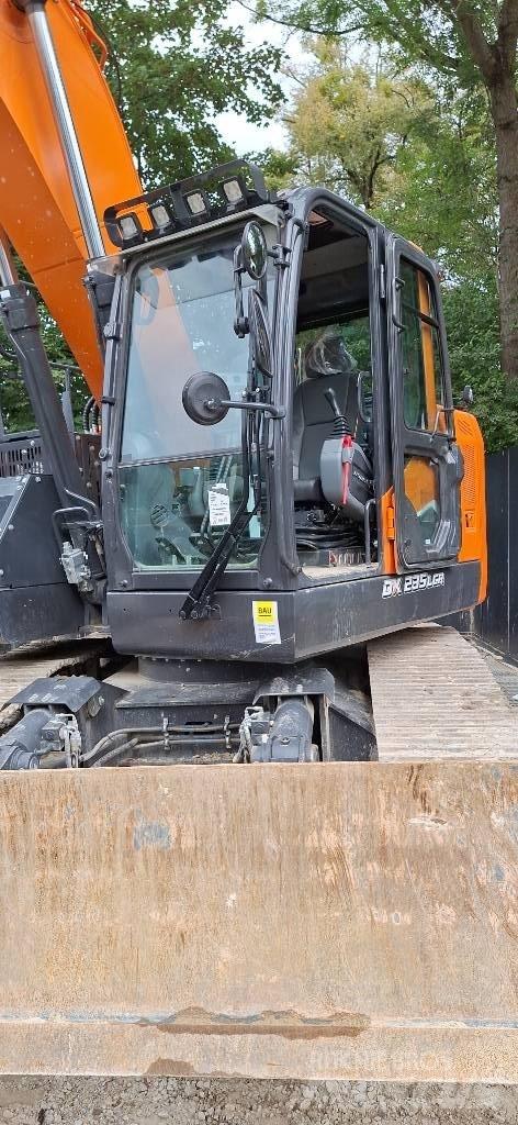 Doosan DX 235 LCR-7 Гусеничные экскаваторы